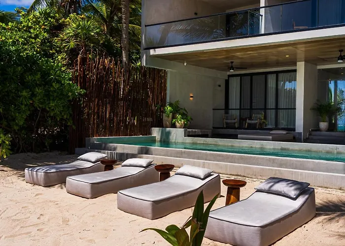 Apartment Beachfront 1br With Private Pool In Bahia Soliman